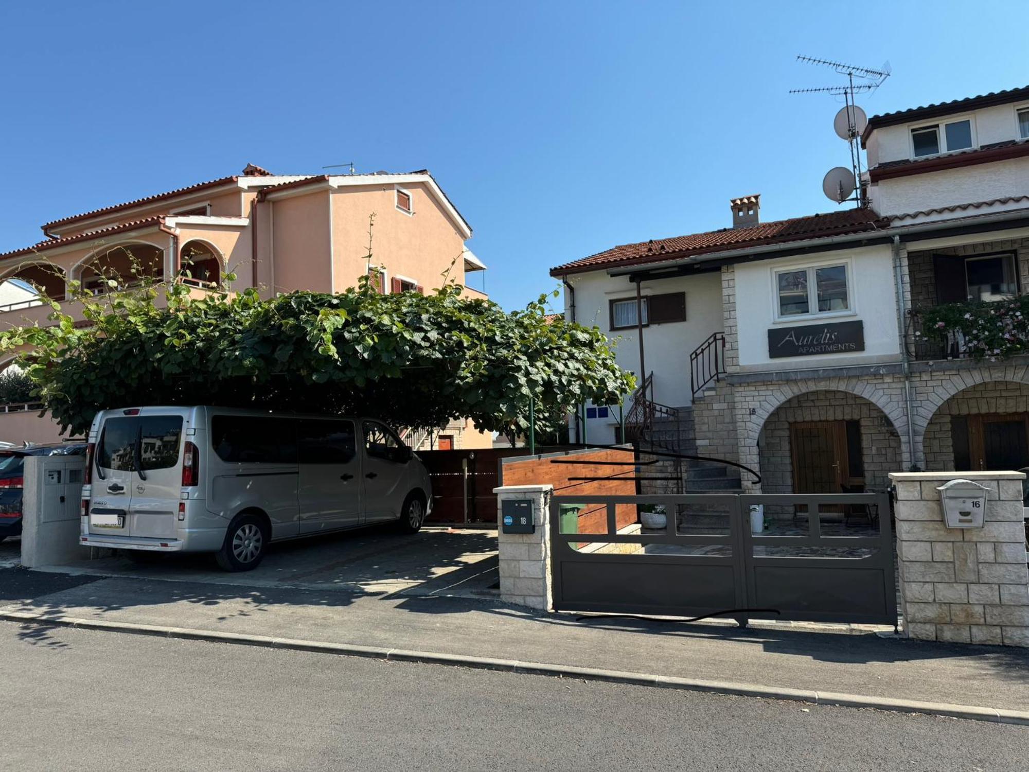 Aurelis Apartments Πόρετς Εξωτερικό φωτογραφία